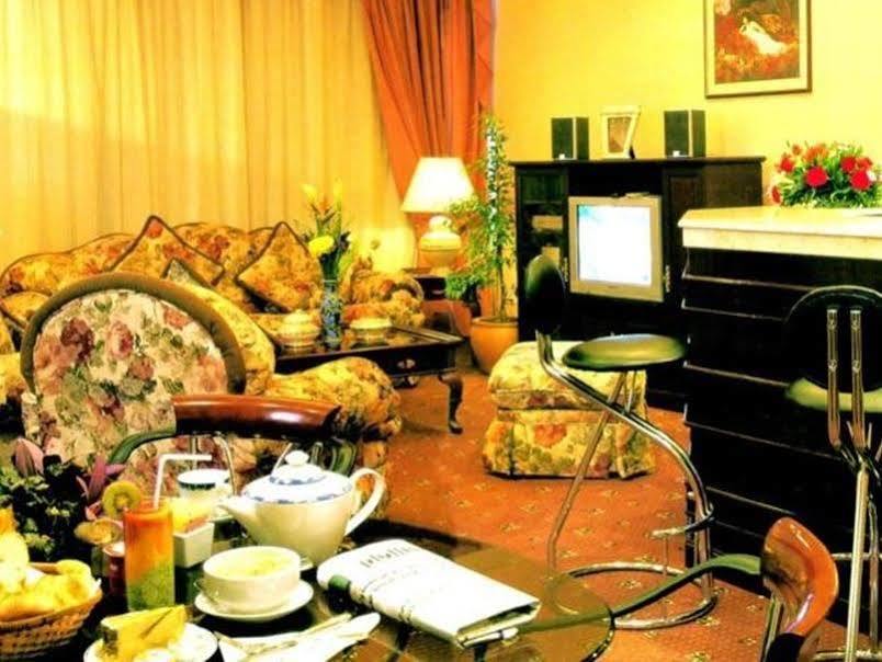 Al Bastaki International Hotel Kuwait City Exterior foto